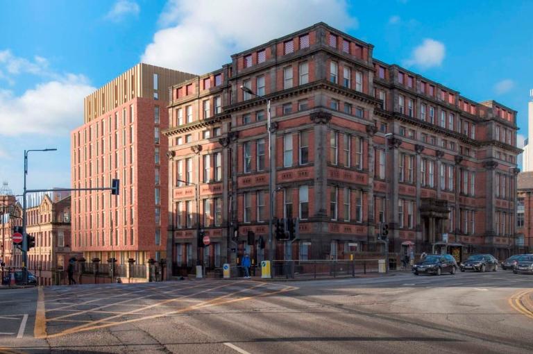 Robertson construction and refurbishment of student accommodation in Leeds